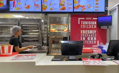 kfc-tunisia-delivery-boy-mobile-app